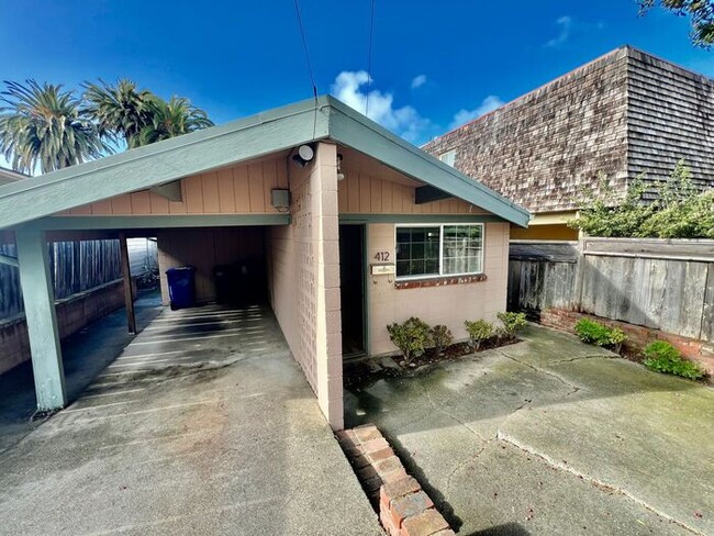 Cozy Duplex in Pacific Grove Available NOW! - Cozy Duplex in Pacific Grove Available NOW! Casa