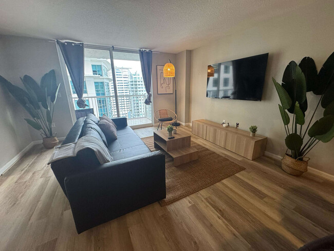 Photo - 1200 Brickell Bay Dr Apartamento Unidad FL30-ID1022225P