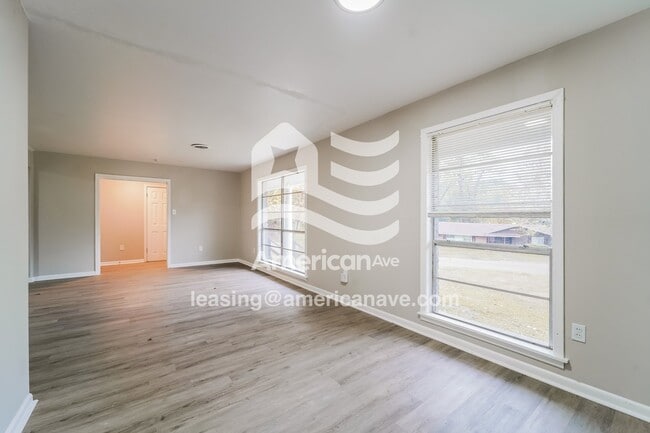 Photo - 1047 Garden Park Dr