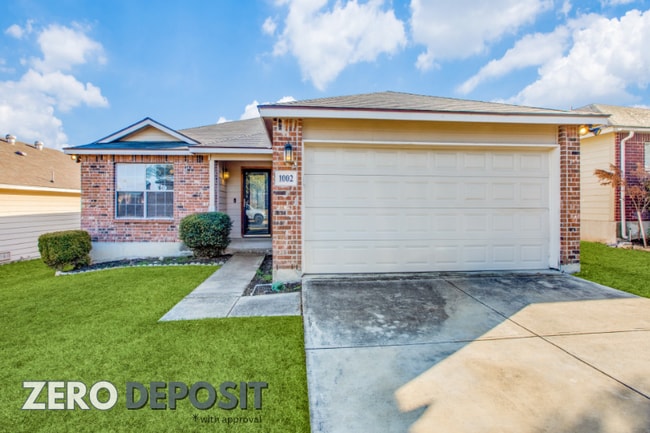 Photo - 1002 Magnolia Field