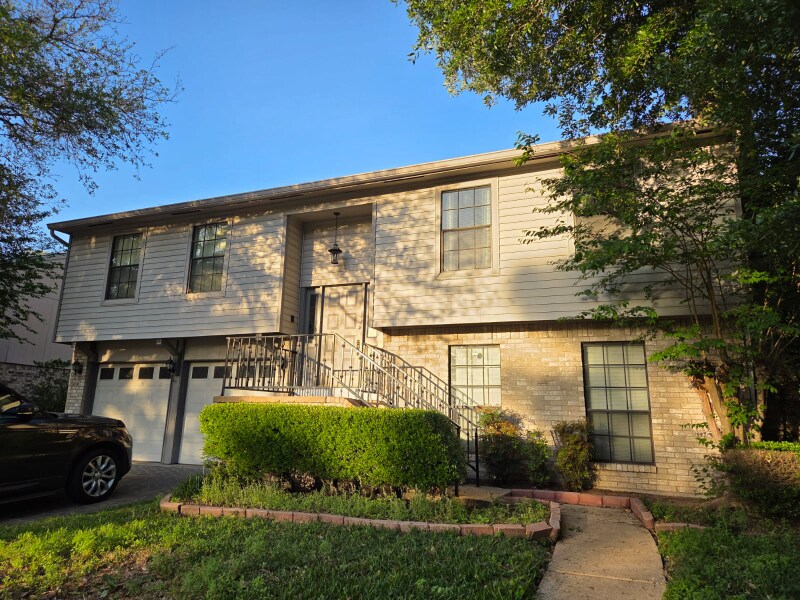 Photo - 8410 Pine Falls Dr