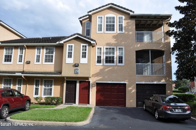 Building Photo - 10075 Gate Pkwy Unit 2907 Rental