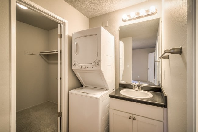Ravello Apartments