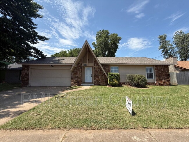 Photo - 900 W Norman St
