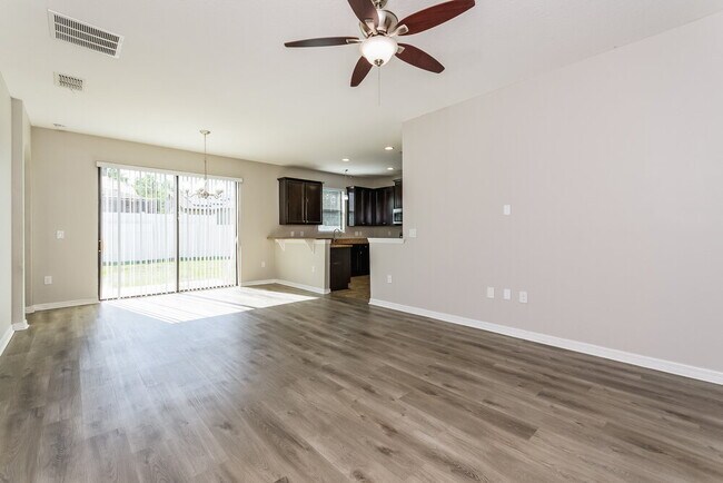 Photo - 1090 Hermosa Way