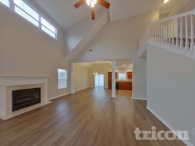 Photo - 1444 Bern Dr