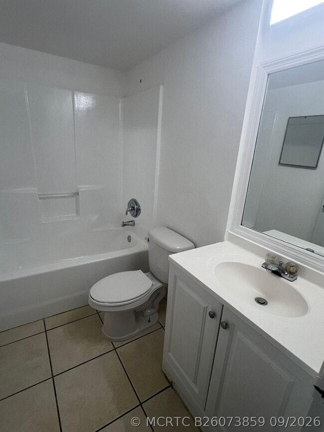 Building Photo - 3660 N 56th Ave Unit 611