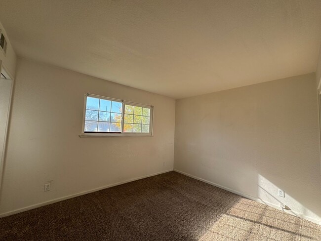 Photo - 6049 Cherrelyn Way