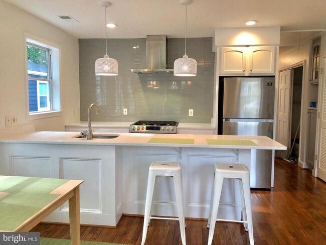 Photo - 22 E Reed Ave