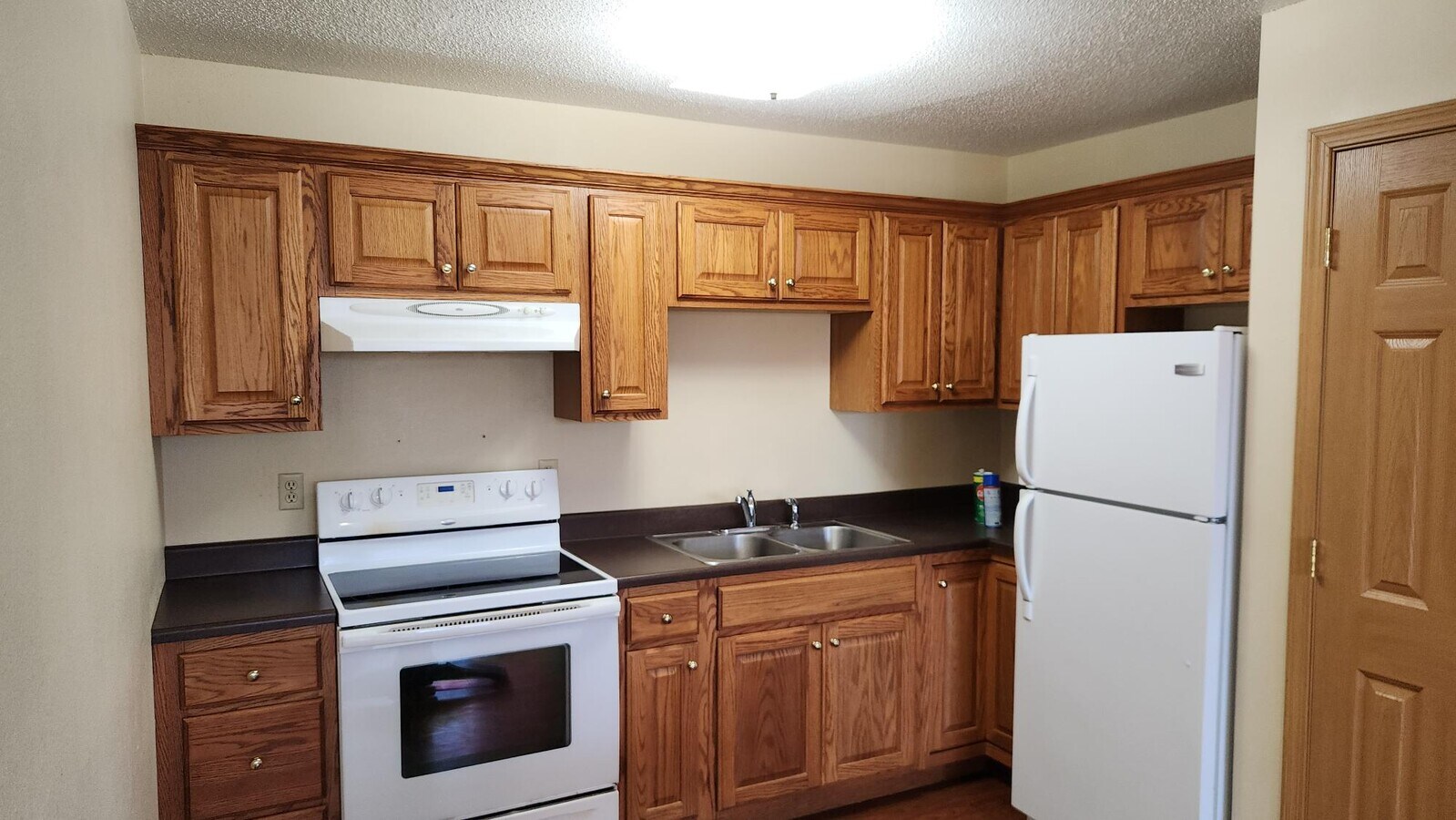 Photo - 630 S High St Apartments Unit #5