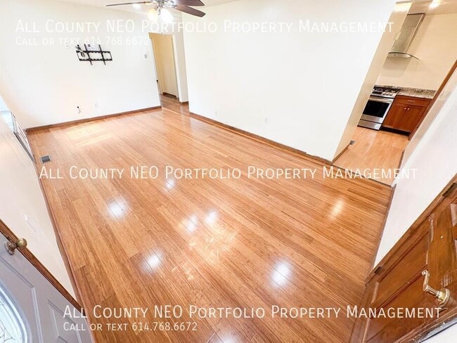 Photo - 3050 Derby Rd