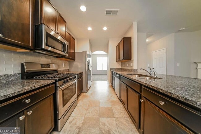 Photo - 3764 Shenfield Dr