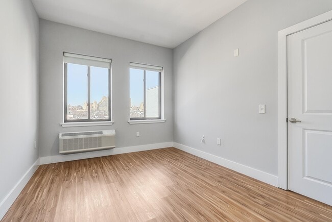 Photo - 424 Whiton St Unit 503