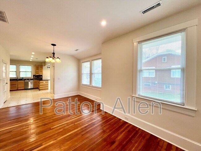 Photo - 702 Fairview Rd