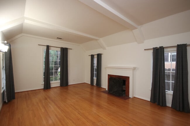 Photo - 412 N Campbell Ave