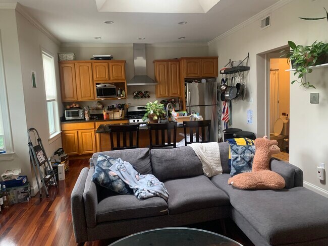 Photo - 113 5th St Apartamentos