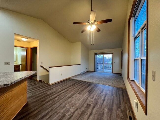 Building Photo - 5624 Gables Dr Unit 5624 Gables Dr Apt 1