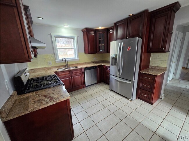 Photo - 205 Elmbrook Dr