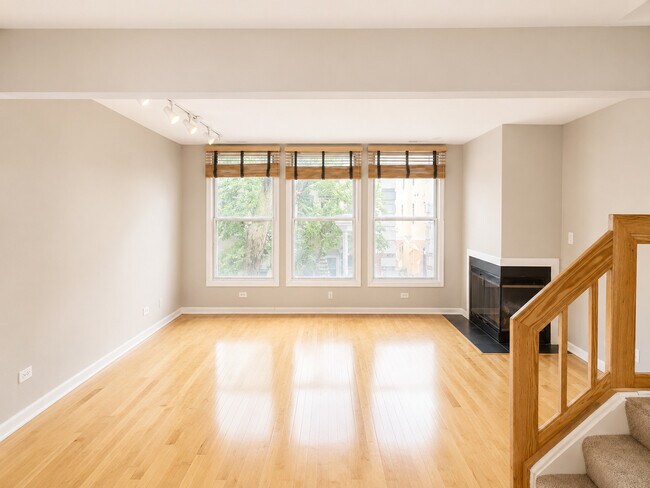 Photo - 1170 S Plymouth Ct