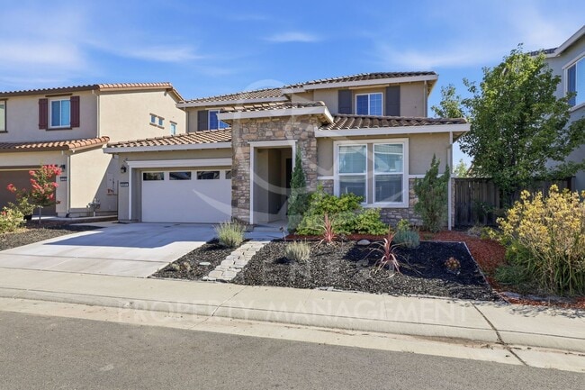 Building Photo - 4 bedroom, 3 bathroom - 2473 square feet; Twelve Bridges