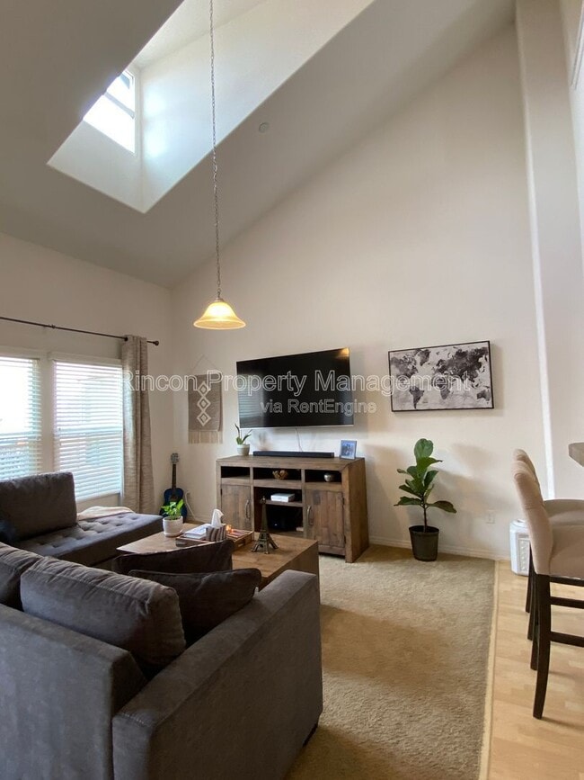 Photo - 11216 Snapdragon St