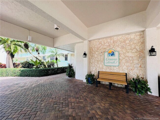 9940 S Ocean Dr Unit 703