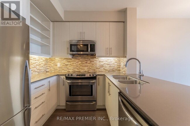 Photo - 55 Oneida Crescent Unit 1401