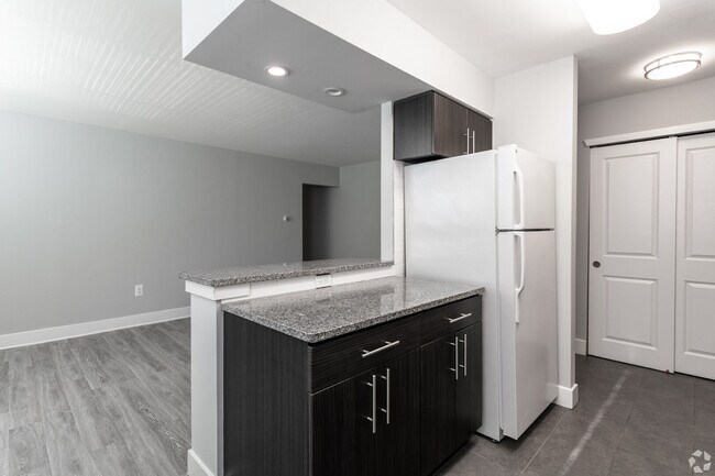 Ridge Court Apartments