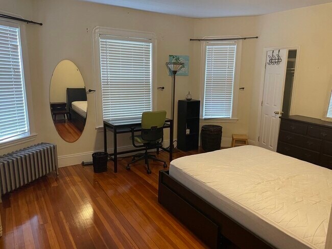 Photo - 206 Pearl St Unit 2