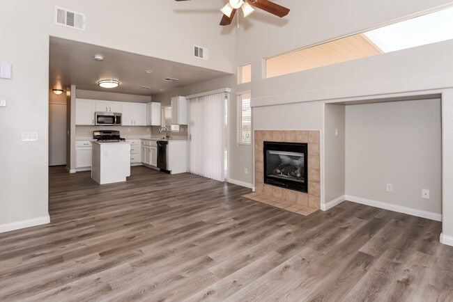 Photo - 6033 Highland Gardens Dr