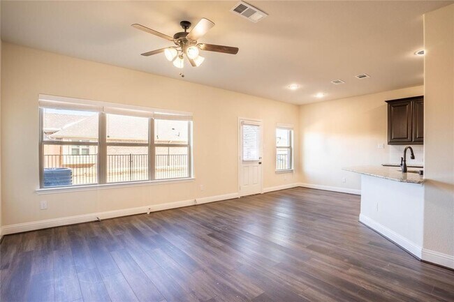 Photo - 6822 Topaz Dr