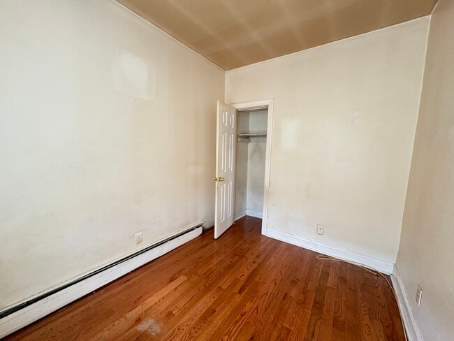 392 Rose Ave 5 - 398 Rose Ave Unit 5