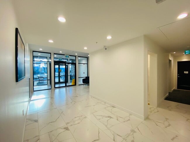 Photo - 600 Rochester Av Unit 308