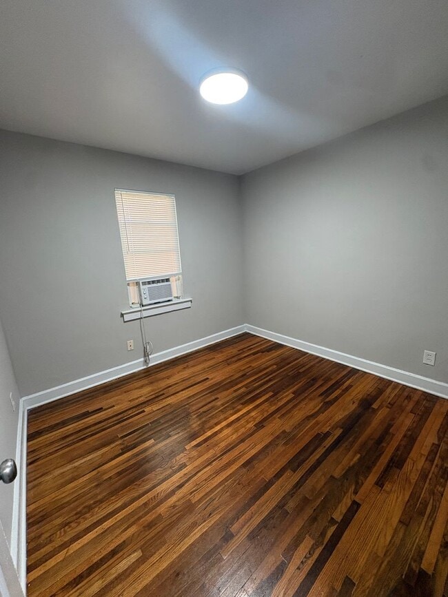 Photo - Spacious 2bedroom Duplex $500.00 off first...