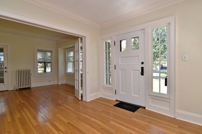 Entry - 3180 Chadbourne Rd