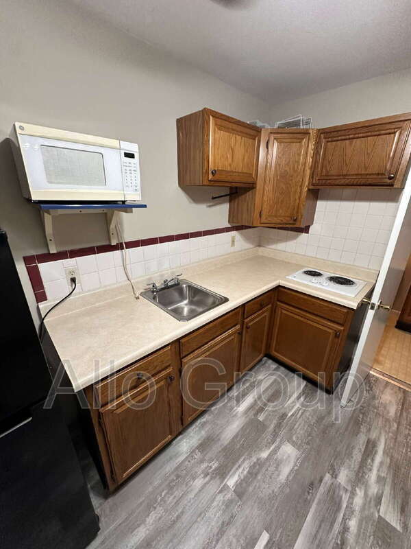 Photo - 655 Green St Unit 4