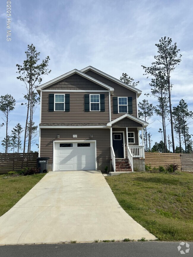 Building Photo - 713 Gridiron Wy Rental