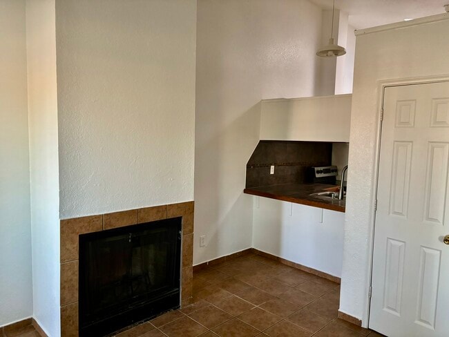 Photo - 411 E Thoroughbred St Unit 411 Thoroughbred