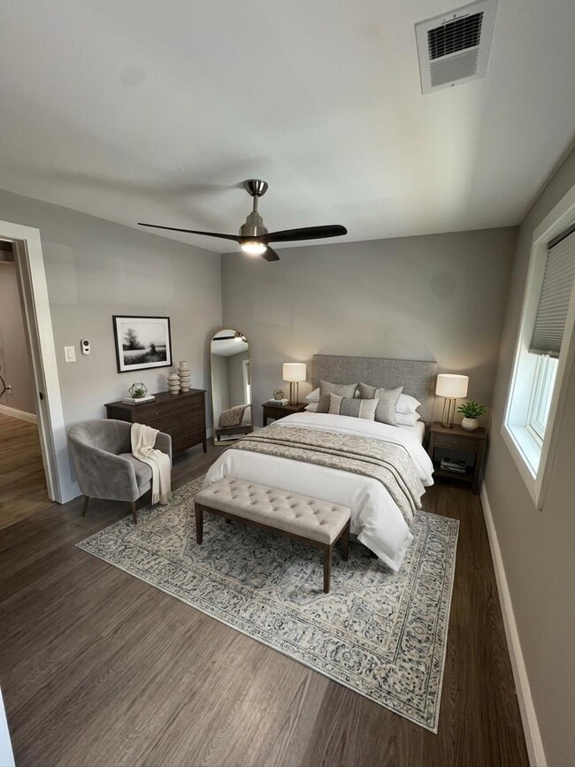 Photo - Downtown Winchester Living – Fully Renovated 3-Bedroom, 3 Bath Apartment! Water and Sewer Included.