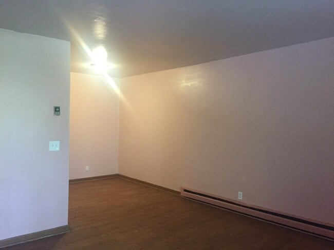 Photo - 550 Harding Pl Apartment