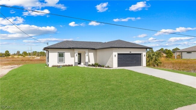 Photo - 837 Colyer St E