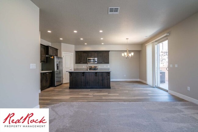 Photo - Small Dog Friendly Beautiful Townhome in Hurricane with Amazing Views!