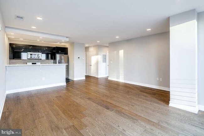 Photo - 820 N 3rd St Apartment Unit 301