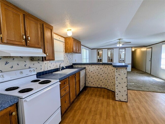 Building Photo - 560 Meridian Rental
