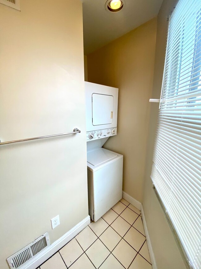 Photo - 32 Wyoming St Unit 2