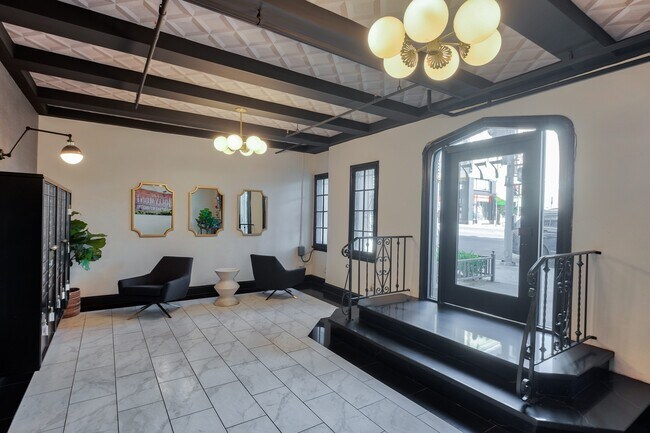 Photo - Hollymont Apartments