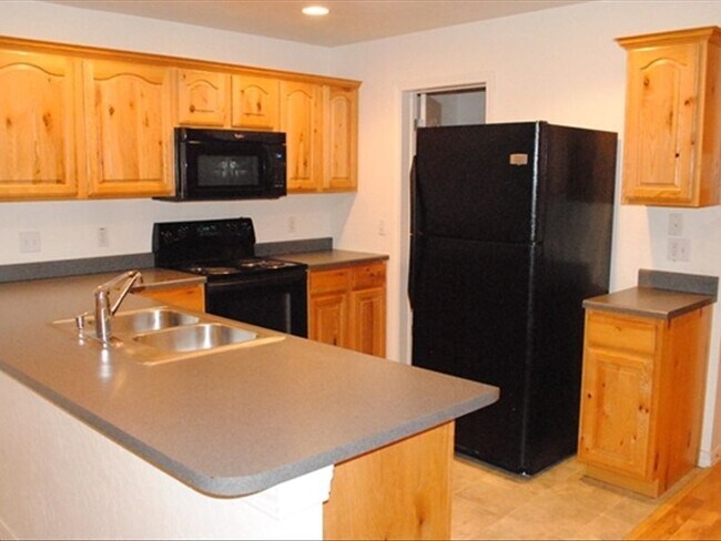 Photo - 1978 S 650 E