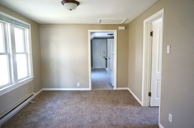 Photo - 15 E 8th St Unidad #2