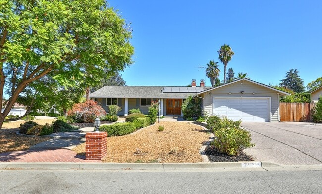 Building Photo - Saratoga single story home with Pool, and open Concept Living