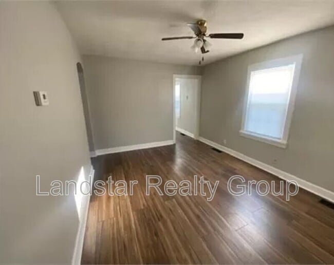 Photo - 1319 Thornberry Ave